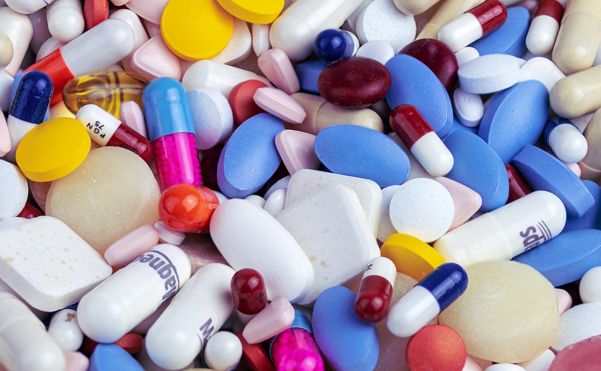 Complemento multivitamínico diario en cápsulas